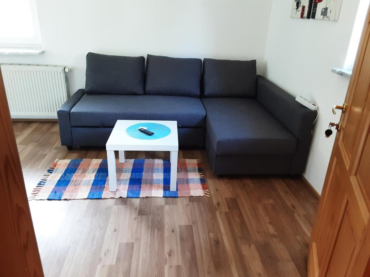 Apartment-Ferienwohnung 3 Treffen Am Ossiachersee エクステリア 写真